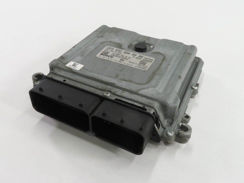 09-12 MERCEDES GL350 R320 (X164 W251) 3.0L OM642 DIESEL ENGINE CONTROL MODULE
