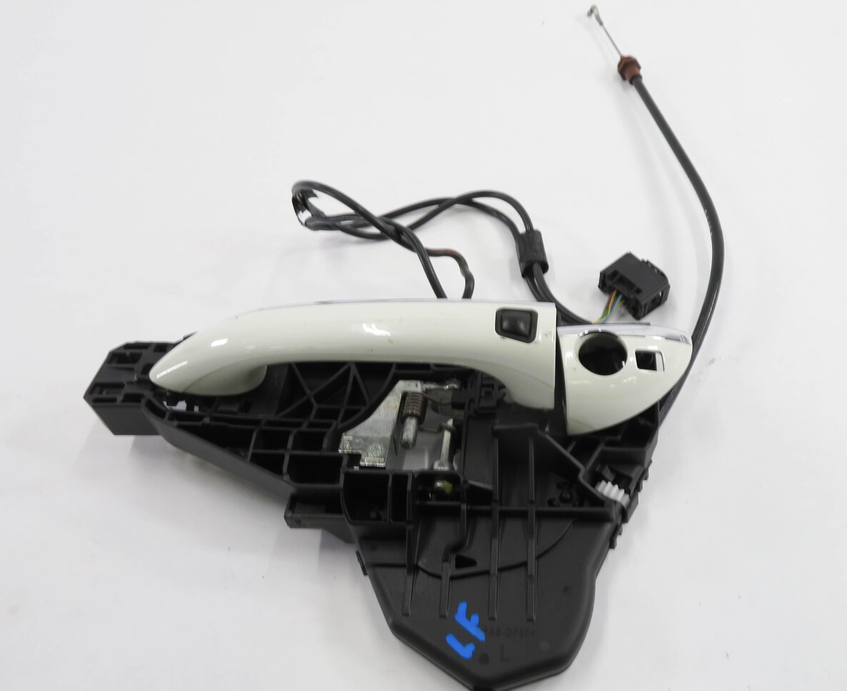 Thumbnail 2: 2009 MERCEDES ML320 (W164) LEFT FRONT DRIVER KEYLESS GO DOOR HANDLE (WHITE 650U)