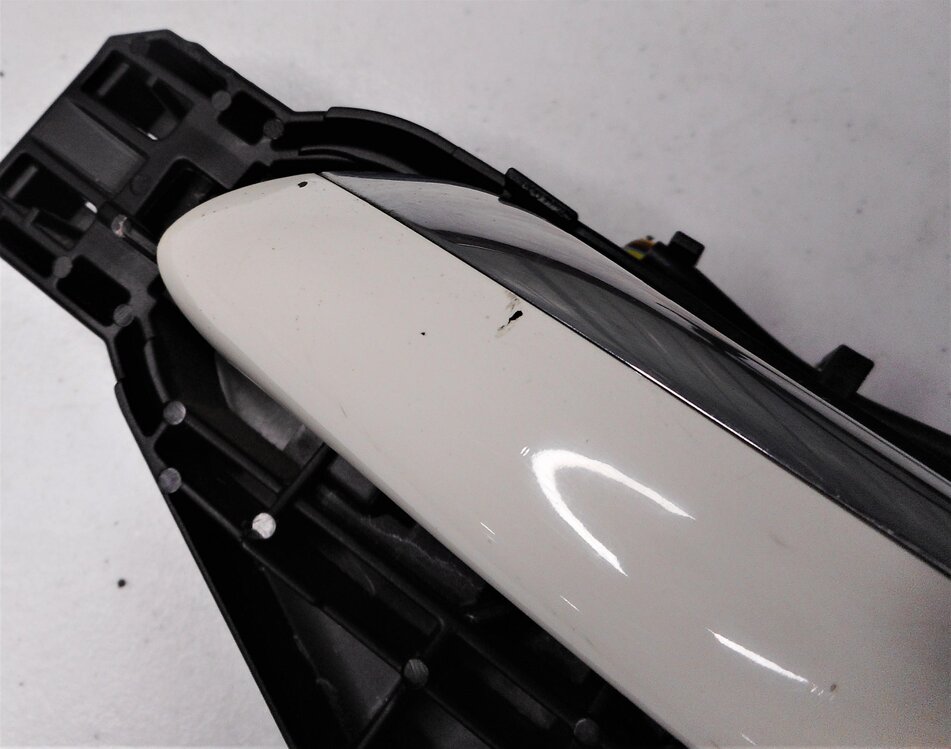 Thumbnail 8: 2009 MERCEDES ML320 (W164) LEFT FRONT DRIVER KEYLESS GO DOOR HANDLE (WHITE 650U)