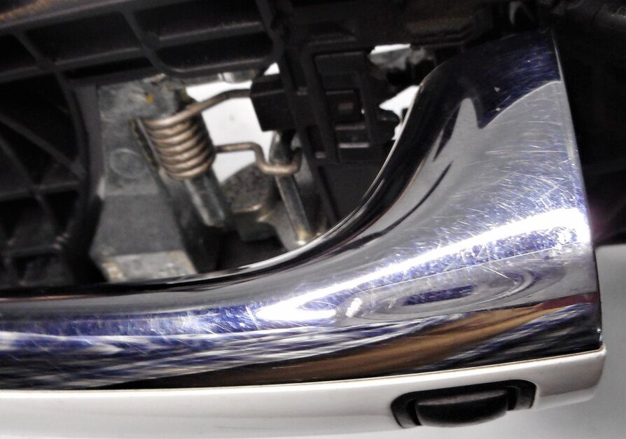 Thumbnail 9: 2009 MERCEDES ML320 (W164) LEFT FRONT DRIVER KEYLESS GO DOOR HANDLE (WHITE 650U)