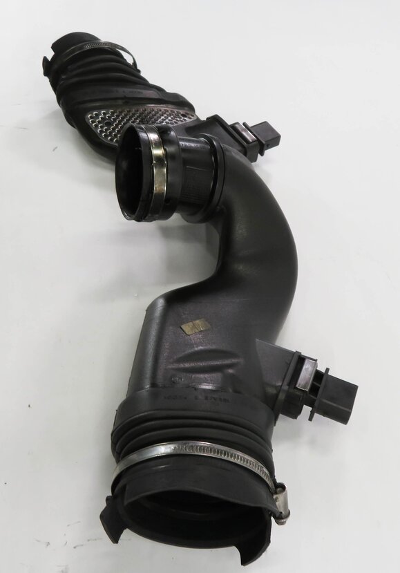 Thumbnail 3: 2009 MERCEDES ML320 (W164) 3.0L OM642 DIESEL ENGINE - AIR INTAKE DUCT w/ SENSORS