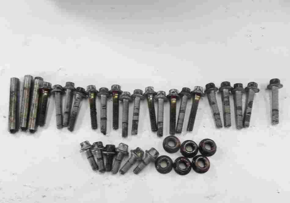 Thumbnail 8: 2009 MB GL320 ML320 (X164 W164) 3.0L OM642 DIESEL ENGINE - LEFT CYLINDER HEAD
