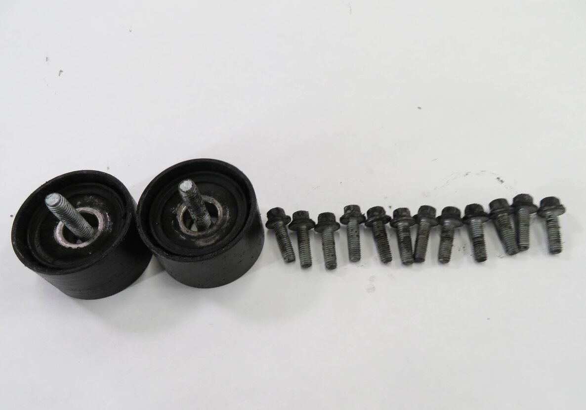 Thumbnail 6: 2007-2009 MERCEDES GL320 ML320 R320 (X164 W164) 3.0L OM642 DIESEL - TIMING COVER