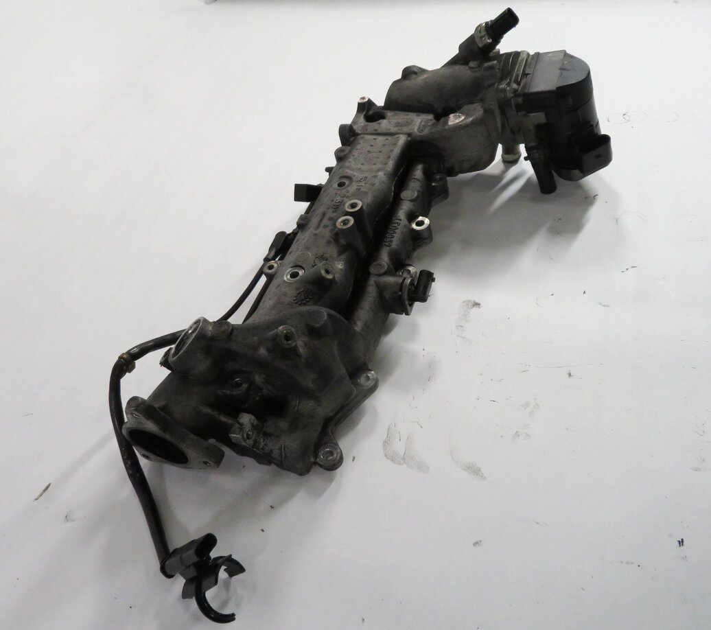 Thumbnail 4: 09-17 MERCEDES GL320 GL350 ML320 ML350 R350 3.0L DIESEL - LEFT INTAKE MANIFOLD