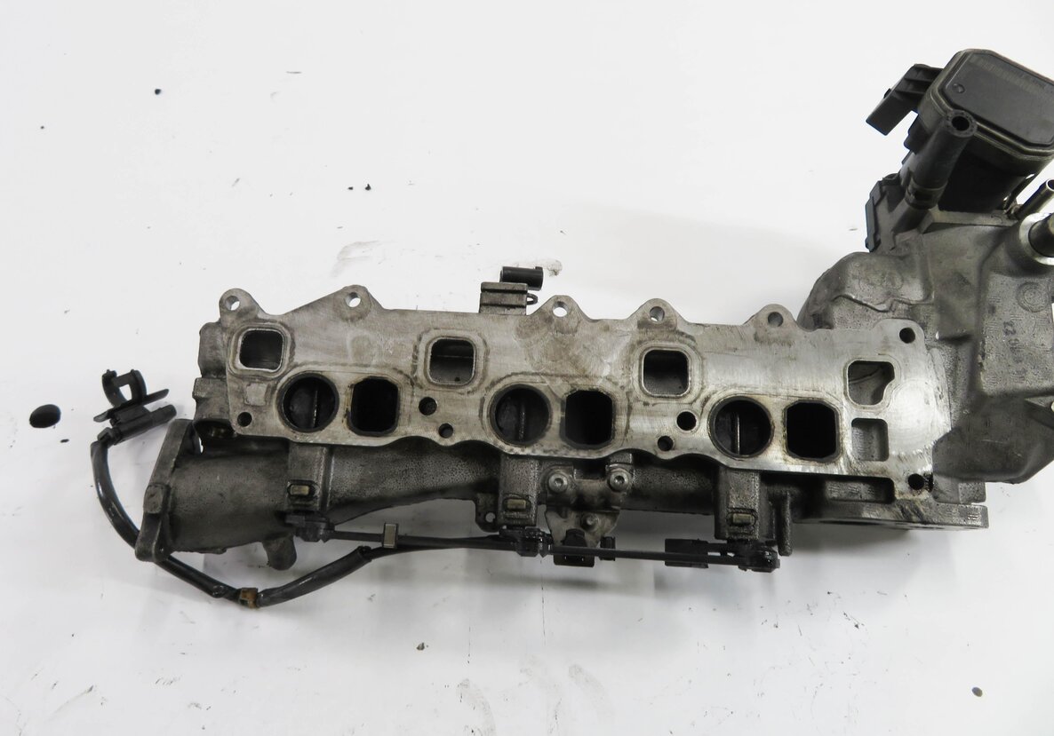 Thumbnail 6: 09-17 MERCEDES GL320 GL350 ML320 ML350 R350 3.0L DIESEL - LEFT INTAKE MANIFOLD