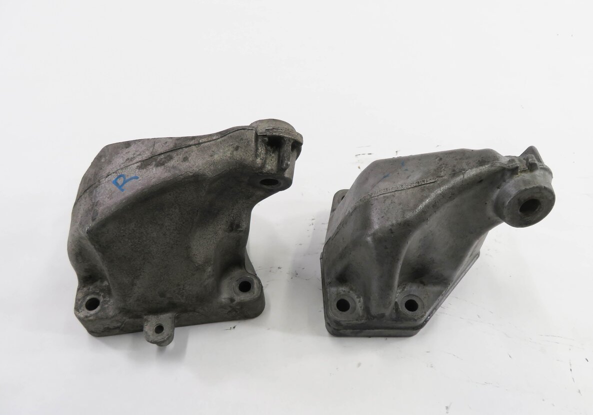Thumbnail 5: 09 MERCEDES ML320 (W164) 3.0L OM642 DIESEL LEFT & RIGHT ENGINE MOUNT BRACKET SET
