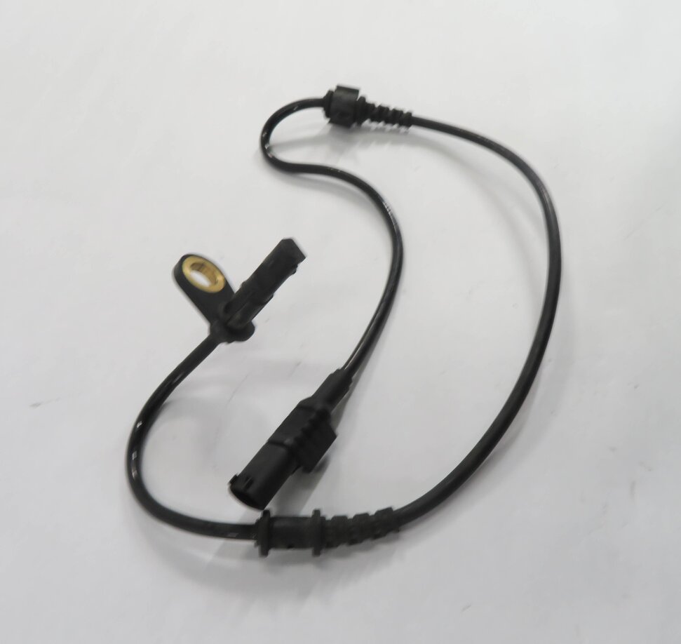 Thumbnail 2: 2010 MERCEDES CLS550 (W219) FRONT WHEEL SPEED SENSOR