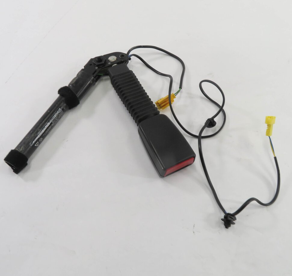 Thumbnail 5: 2009-2011 MERCEDES CLS550 CLS63 AMG (W219) LEFT FRONT DRIVER SEATBELT RECEIVER