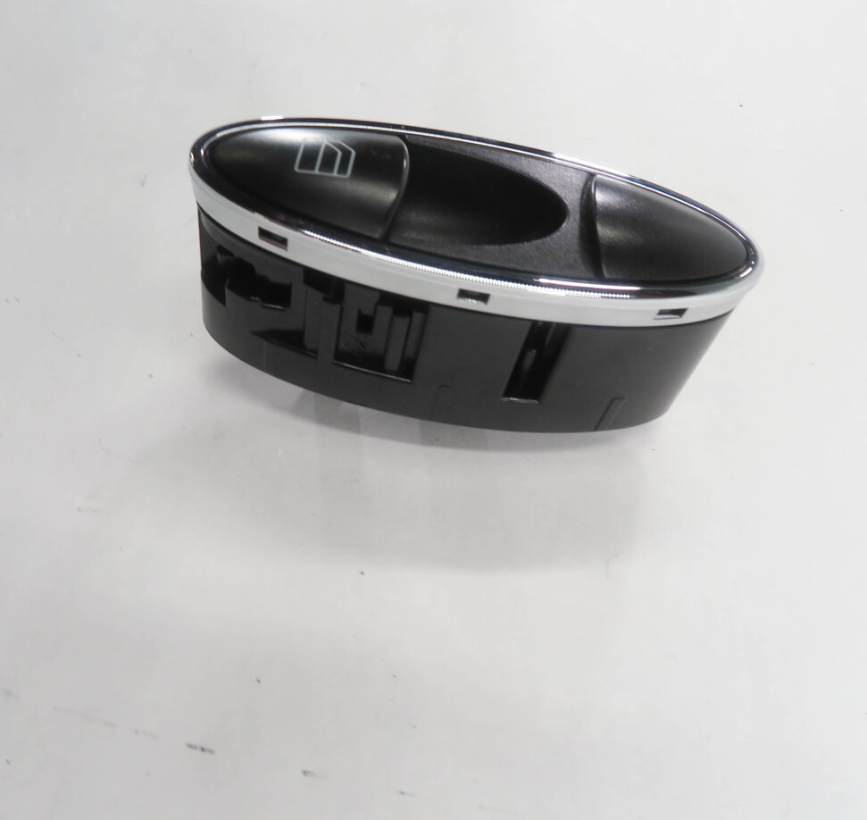 Thumbnail 3: 2010 MERCEDES CLS550 (W219) LEFT REAR DOOR POWER WINDOW SWITCH BUTTON