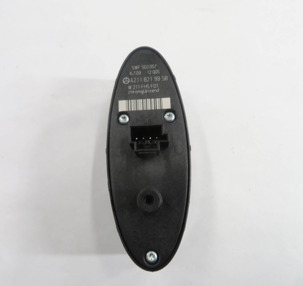 Thumbnail 4: 2010 MERCEDES CLS550 (W219) RIGHT REAR DOOR POWER WINDOW SWITCH BUTTON