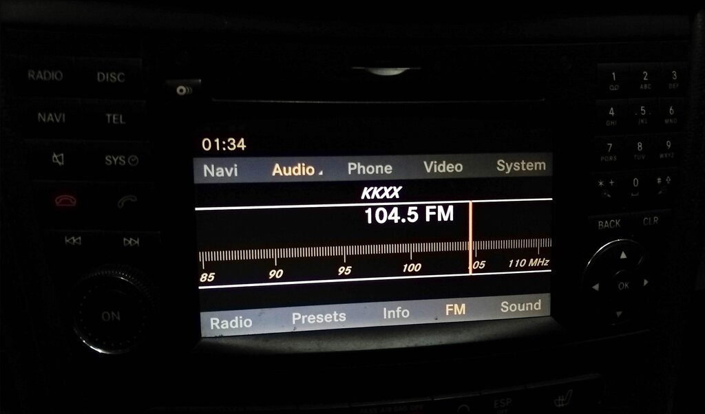 Thumbnail 2: 10-11 MERCEDES CLS550 CLS63 (W219) AM/FM RADIO PHONE NAVIGATION SD CD RECEIVER