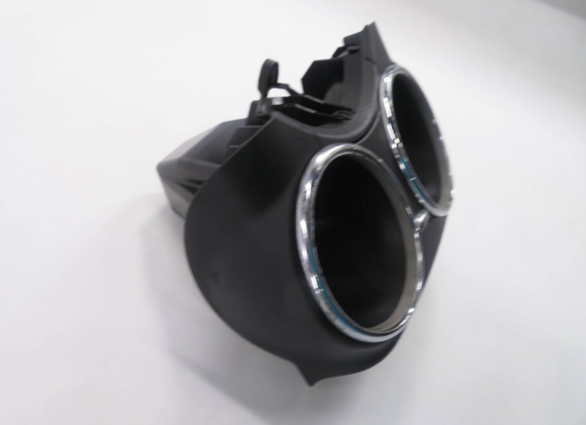 Thumbnail 3: 2010 MERCEDES CLS550 (W219) FRONT CENTER CONSOLE DRINK CUP HOLDER