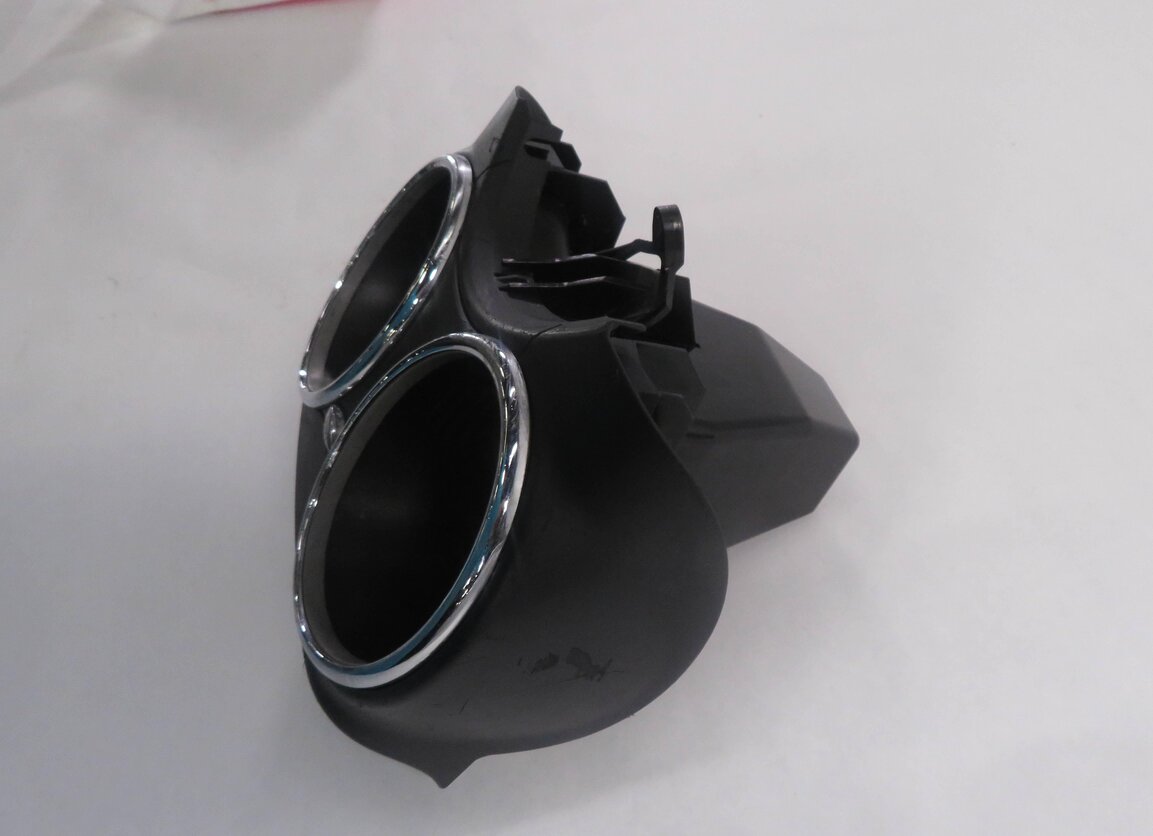 Thumbnail 4: 2010 MERCEDES CLS550 (W219) FRONT CENTER CONSOLE DRINK CUP HOLDER