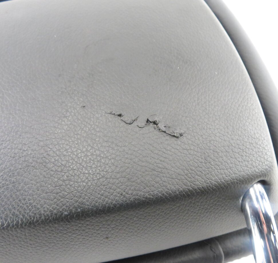 Thumbnail 8: 2010 MERCEDES CLS550 (W219) LEFT FRONT DRIVER HEADREST (BLACK ANTHRACITE 201A)