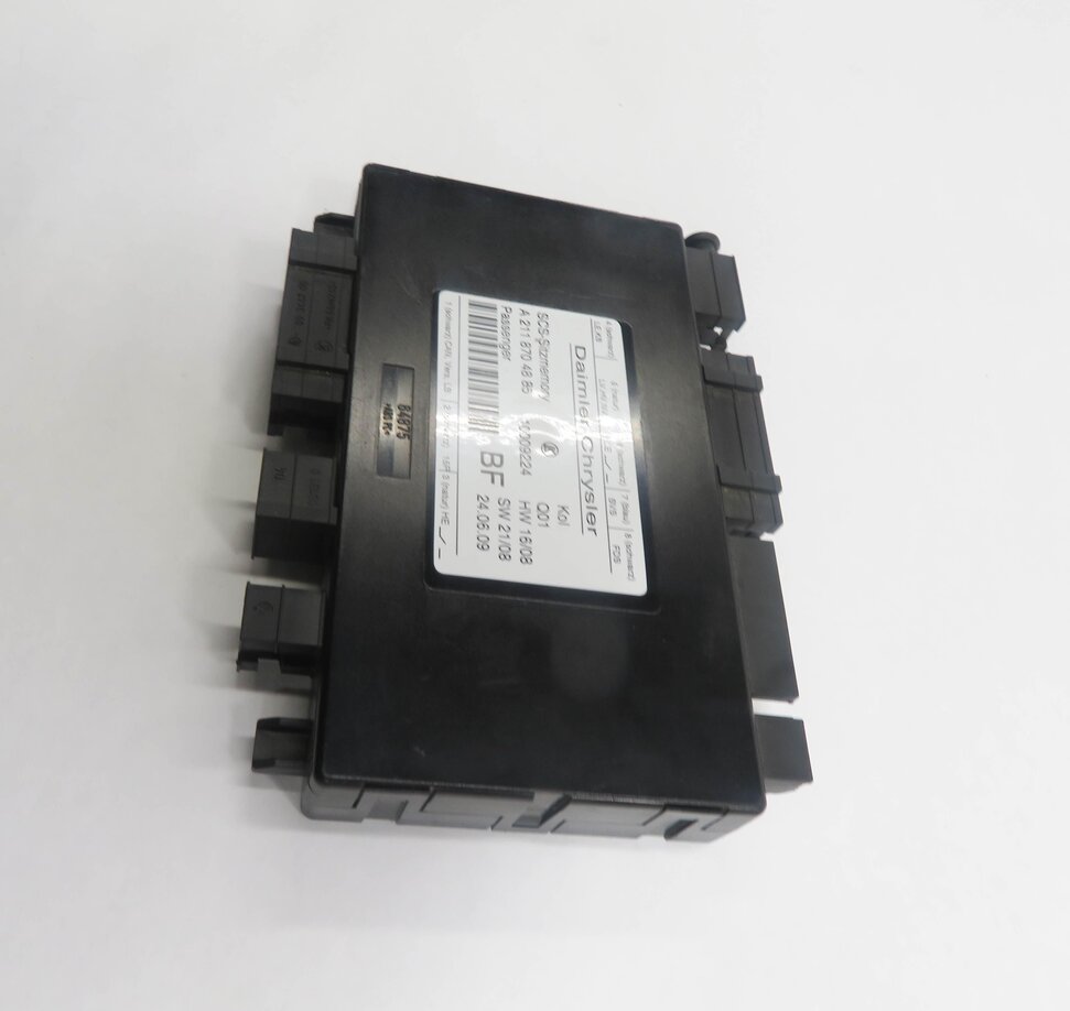 Thumbnail 3: 2010 MERCEDES CLS550 (W219) RIGHT FRONT PASSENGER SEAT CONTROL MODULE