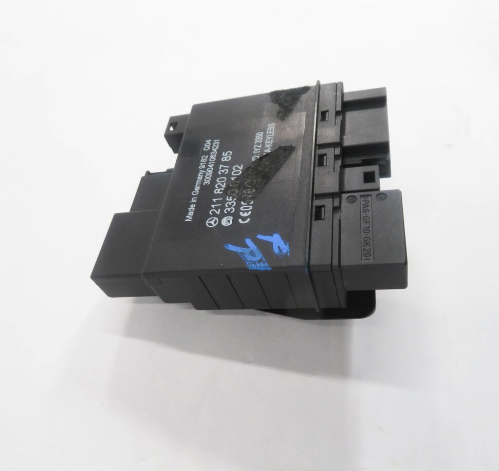 Thumbnail 2: 2010 MERCEDES CLS550 (W219) RIGHT REAR DOOR KEYLESS ENTRY CONTROL MODULE
