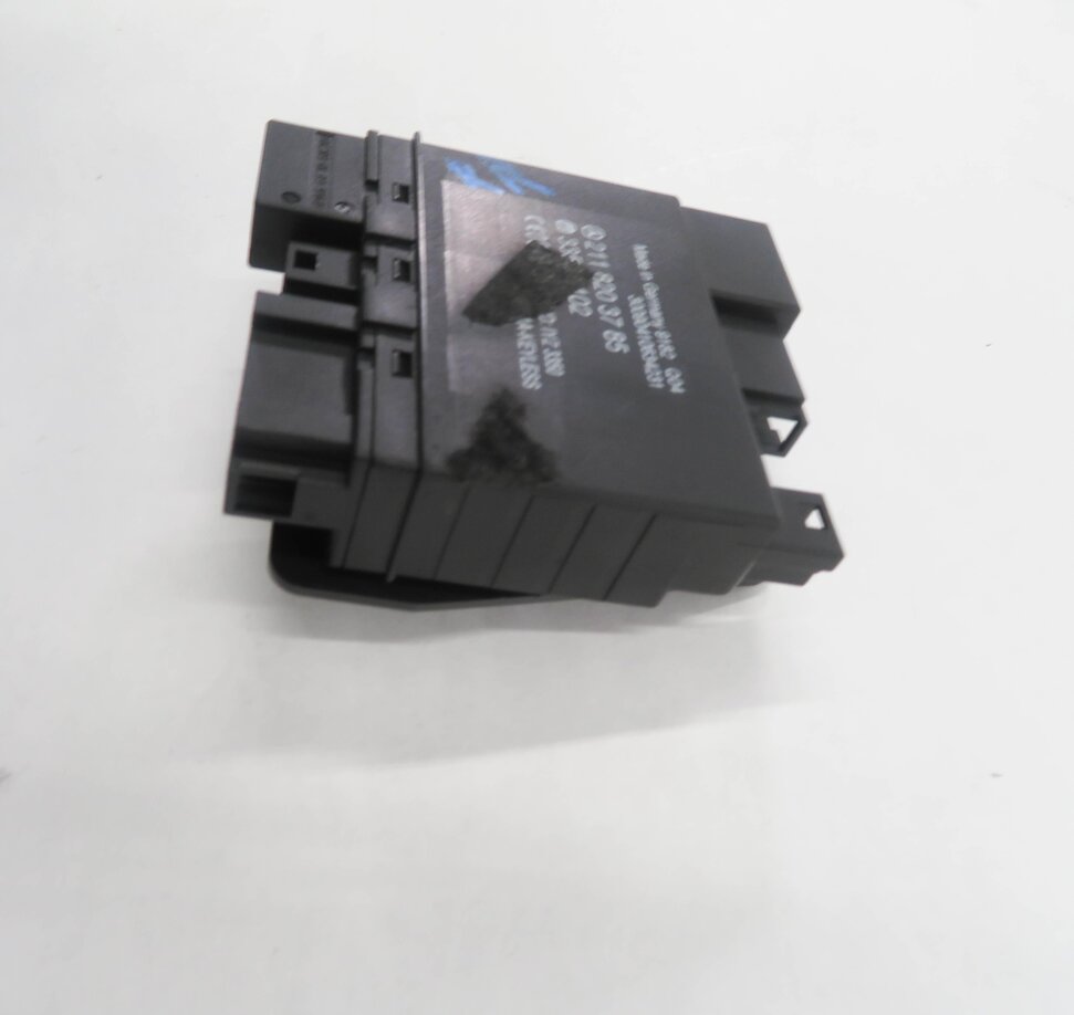 Thumbnail 3: 2010 MERCEDES CLS550 (W219) RIGHT REAR DOOR KEYLESS ENTRY CONTROL MODULE