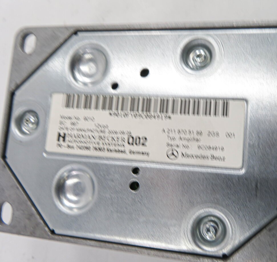 Thumbnail 4: 2010 MERCEDES CLS550 (W219) RADIO STEREO HARMAN BECKER SUBWOOFER AMP AMPLIFIER