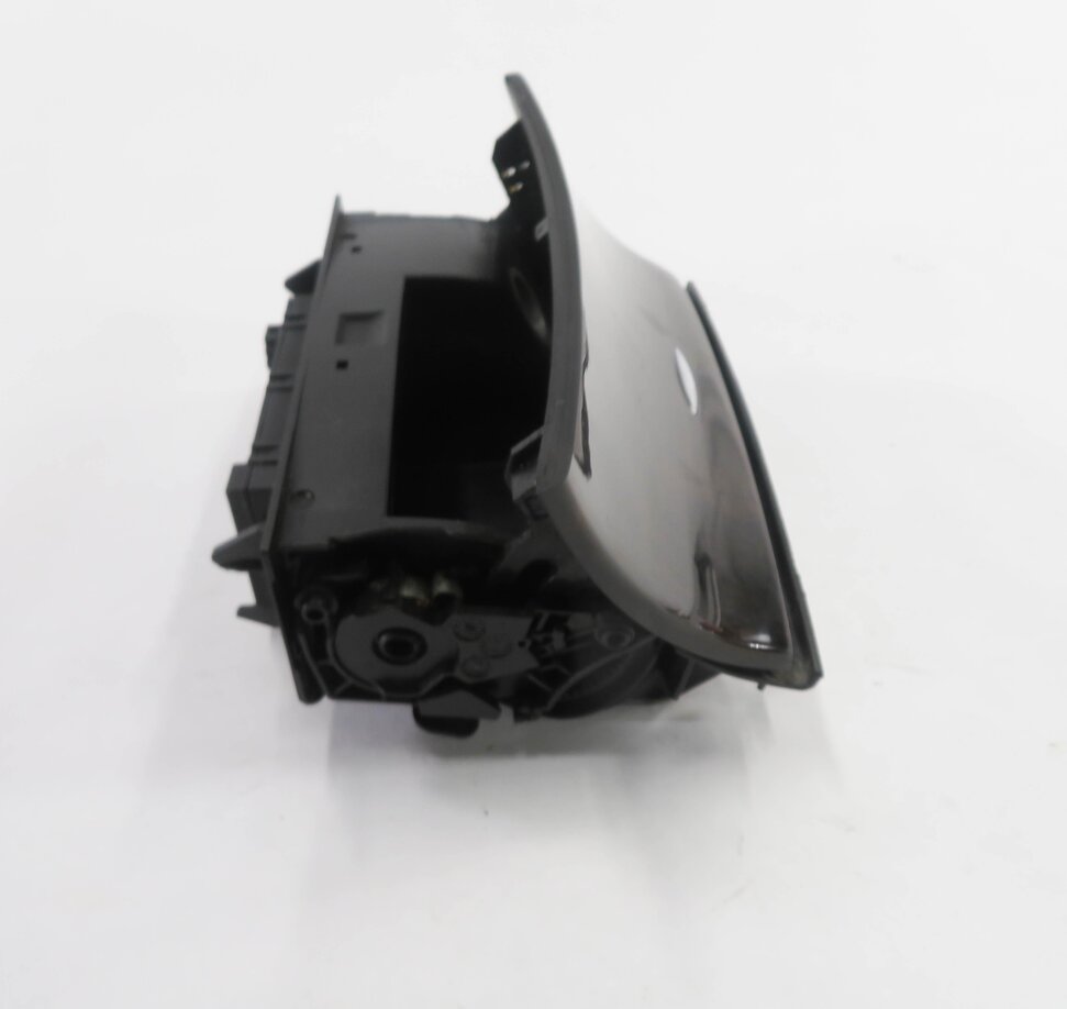 Thumbnail 5: 2010 MERCEDES CLS550 (W219) FRONT CENTER CONSOLE ASH TRAY COMPARTMENT (ELM TREE)