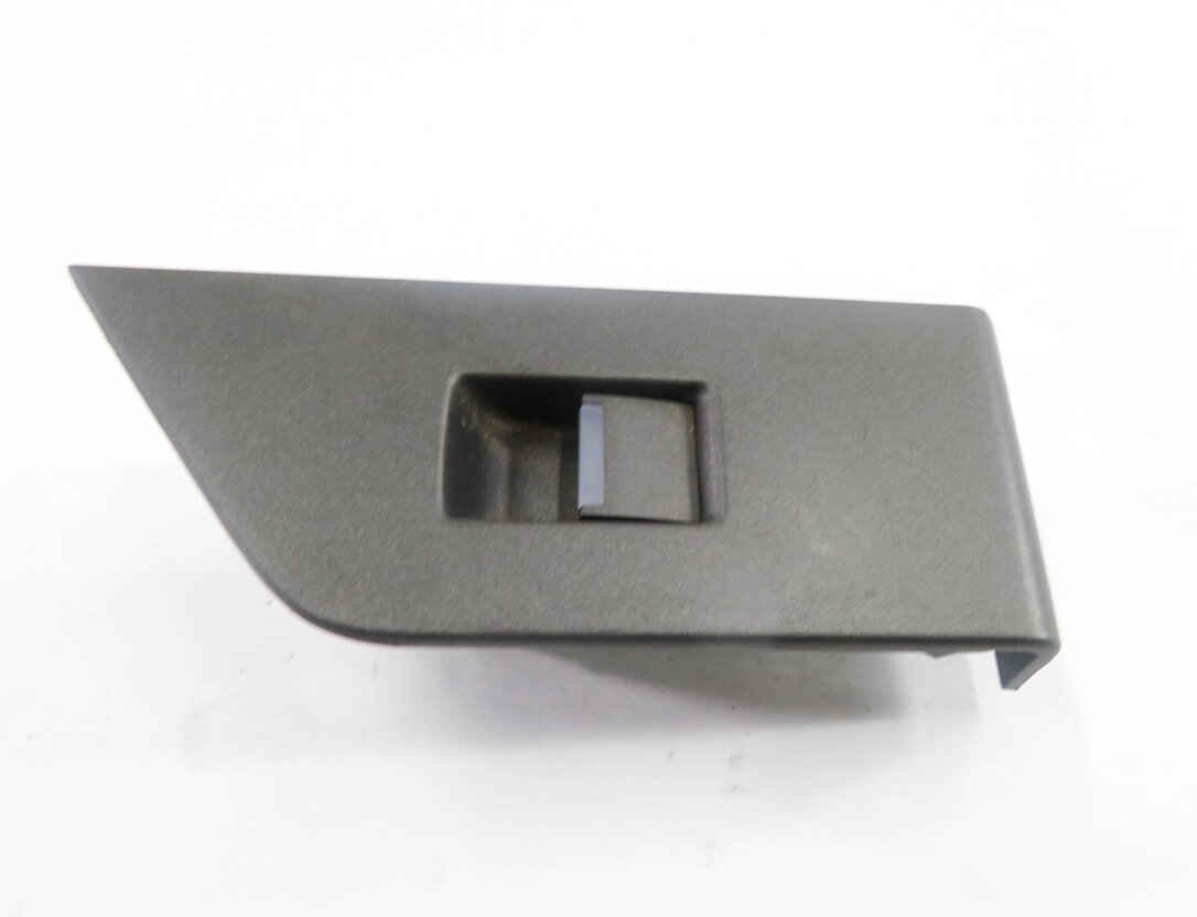 Thumbnail 5: 2017 RANGE ROVER EVOQUE (L538) LEFT REAR DOOR POWER WINDOW SWITCH BUTTON