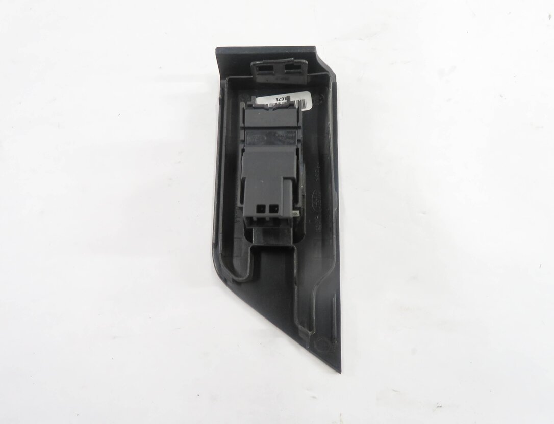 Thumbnail 6: 2017 RANGE ROVER EVOQUE (L538) LEFT REAR DOOR POWER WINDOW SWITCH BUTTON