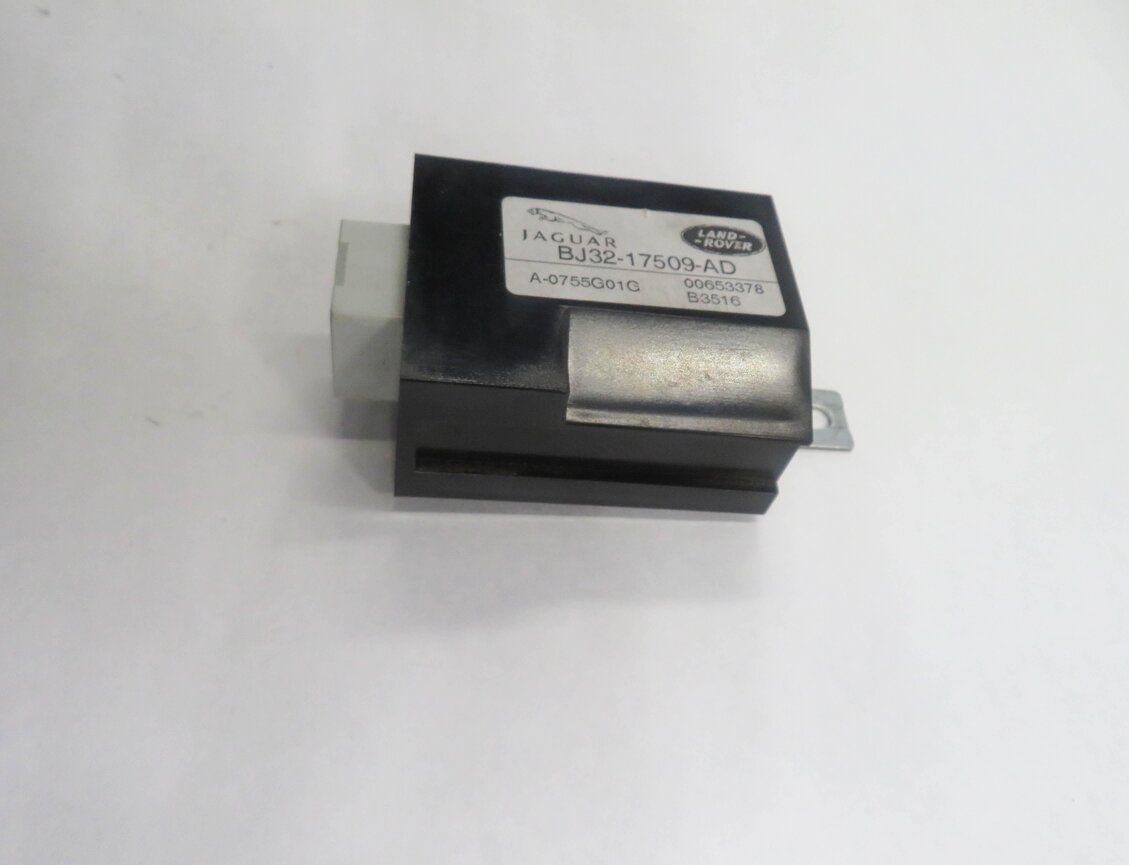 Thumbnail 4: 2017 RANGE ROVER EVOQUE (L538) WINDSHIELD WIPER CONTROL MODULE