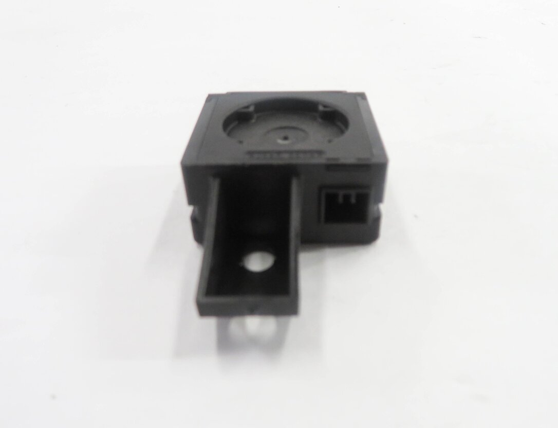 Thumbnail 7: 2017 RANGE ROVER EVOQUE (L538) KEYLESS ENTRY ANTENNA SENSOR MODULE