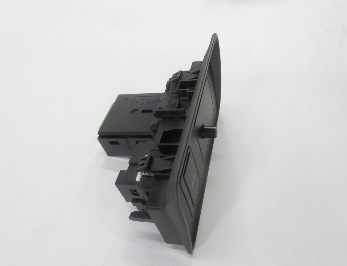 Thumbnail 4: 2017 RANGE ROVER EVOQUE (L538) TRUNK RELEASE SWITCH BUTTON w/ DIMMER CONTROL