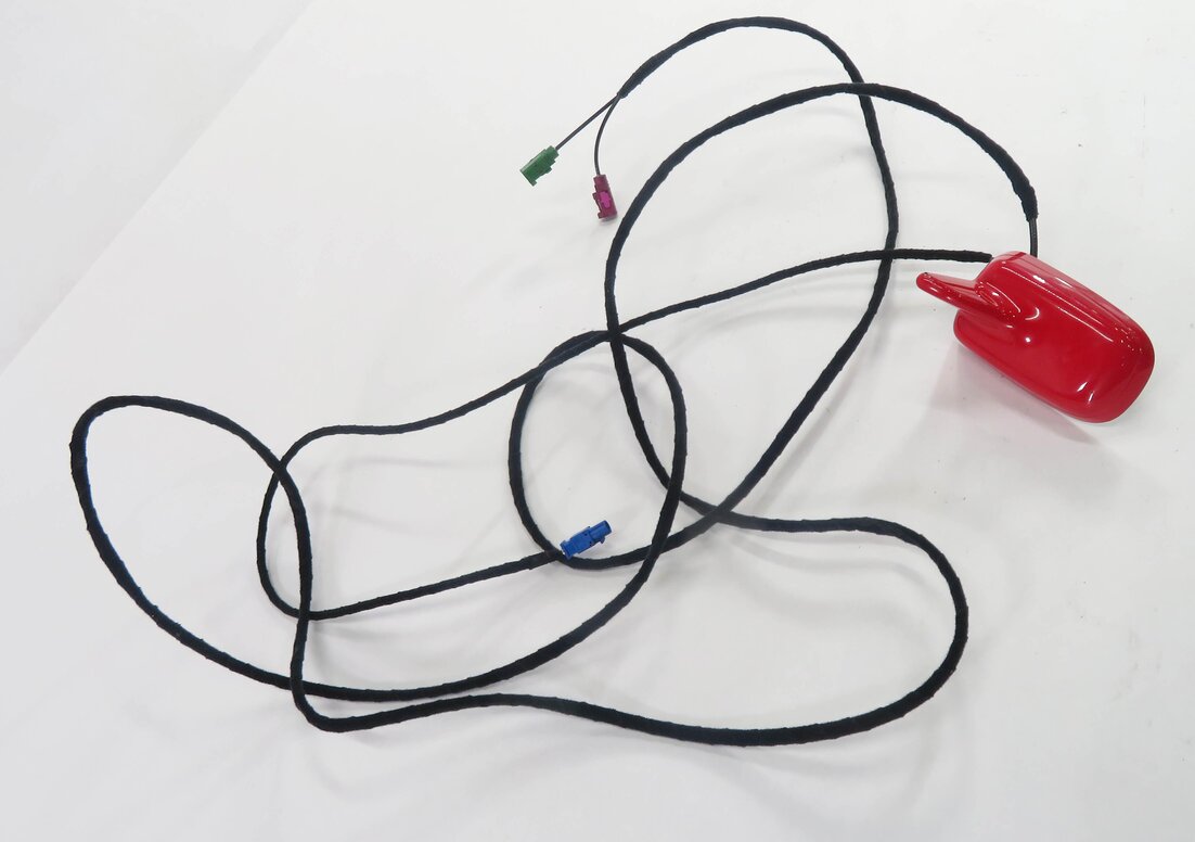 Thumbnail 4: 2008-2013 AUDI TT (MK2) COUPE - AM/FM RADIO STEREO ANTENNA (BRILLIANT RED LY3J)