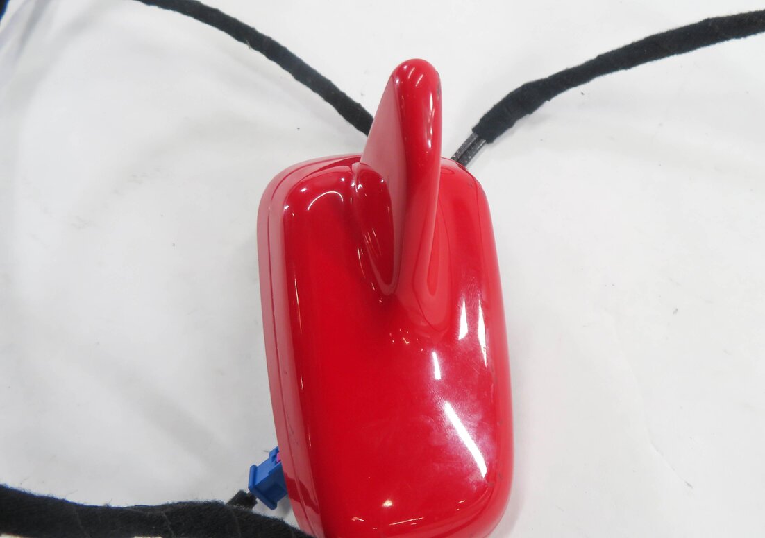 Thumbnail 7: 2008-2013 AUDI TT (MK2) COUPE - AM/FM RADIO STEREO ANTENNA (BRILLIANT RED LY3J)