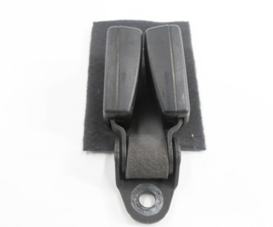 Thumbnail 2: 2008 AUDI TT (MK2) COUPE - REAR SEATBELT BUCKLE RECEIVERS (BLACK)