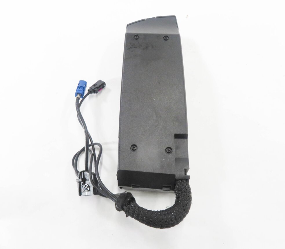 Thumbnail 6: 2011 BMW ACTIVEHYBRID 7 (F04) FRONT CENTER CONSOLE SNAP IN PHONE CRADLE HOLDER