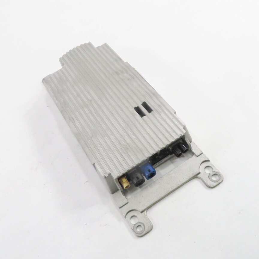 Thumbnail 1: 2011 BMW ACTIVEHYBRID 7 (F04) BLUETOOTH TELEMATICS COMBOX CONTROL MODULE