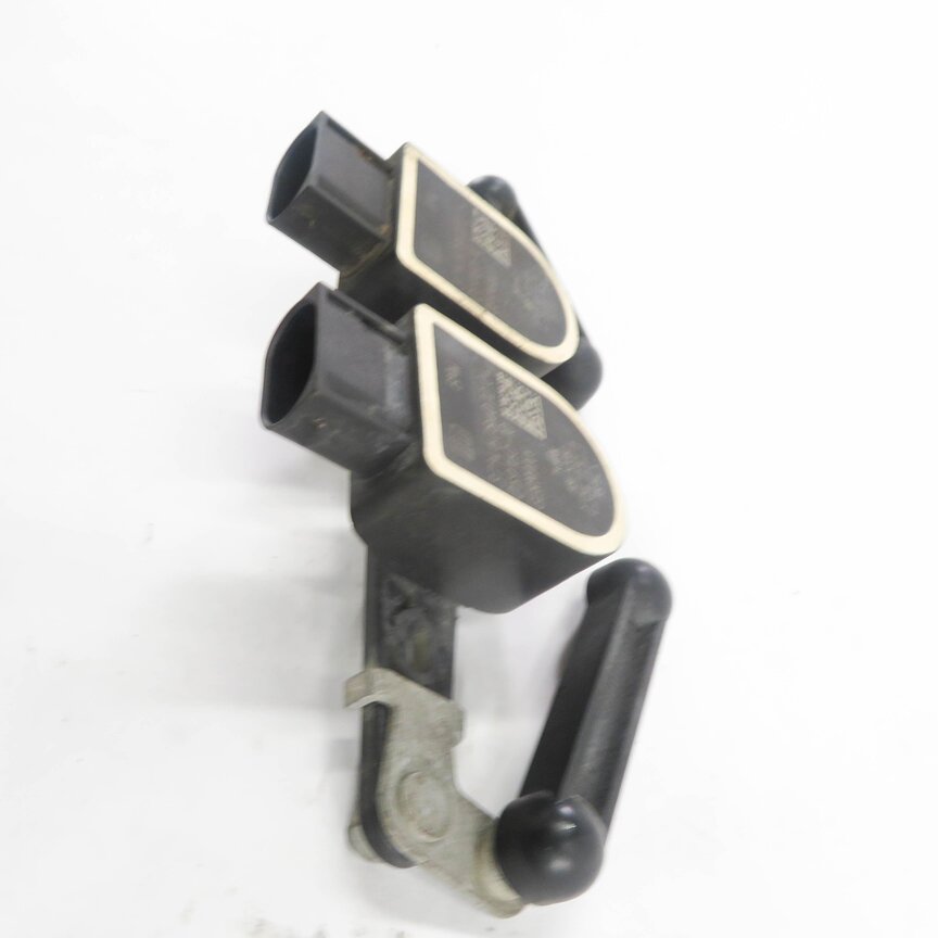 Thumbnail 3: 2011 BMW ACTIVEHYBRID 7 (F04) FRONT SUSPENSION HEIGHT LEVEL SENSOR SET