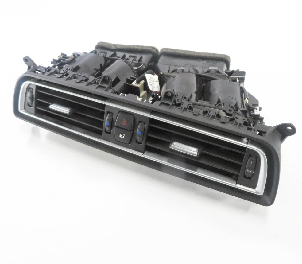 2011 BMW ACTIVEHYBRID 7 (F04) CENTER DASH HEATER A/C AIR VENT w/ HAZARD & LOCK