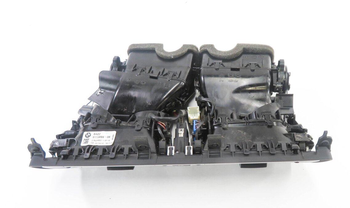 Thumbnail 6: 2011 BMW ACTIVEHYBRID 7 (F04) CENTER DASH HEATER A/C AIR VENT w/ HAZARD & LOCK