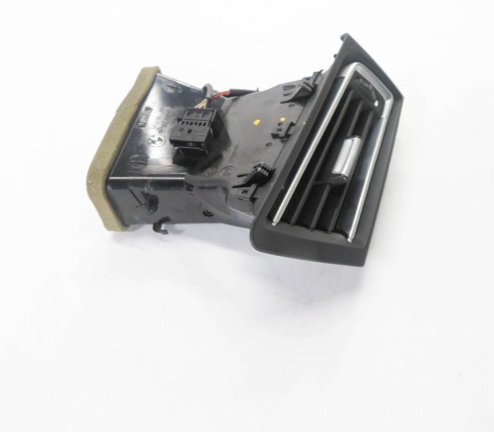 Thumbnail 3: 2011 BMW ACTIVEHYBRID 7 (F04) RIGHT PASSENGER DASH HEATER A/C AIR VENT