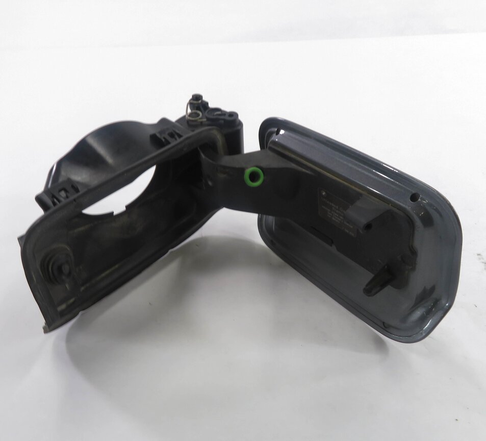 Thumbnail 5: 2011 BMW ACTIVEHYBRID 7 (F04) FUEL TANK DOOR w/ HOUSING (SPACE GRAY A52)