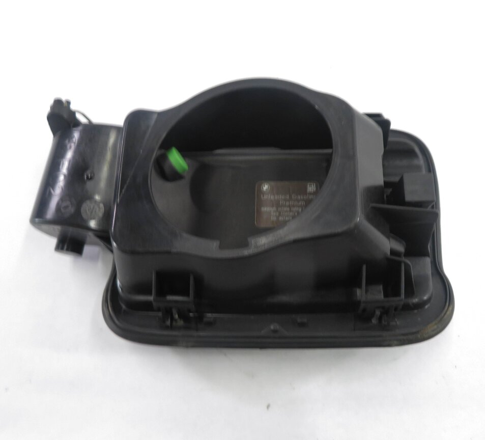 Thumbnail 6: 2011 BMW ACTIVEHYBRID 7 (F04) FUEL TANK DOOR w/ HOUSING (SPACE GRAY A52)