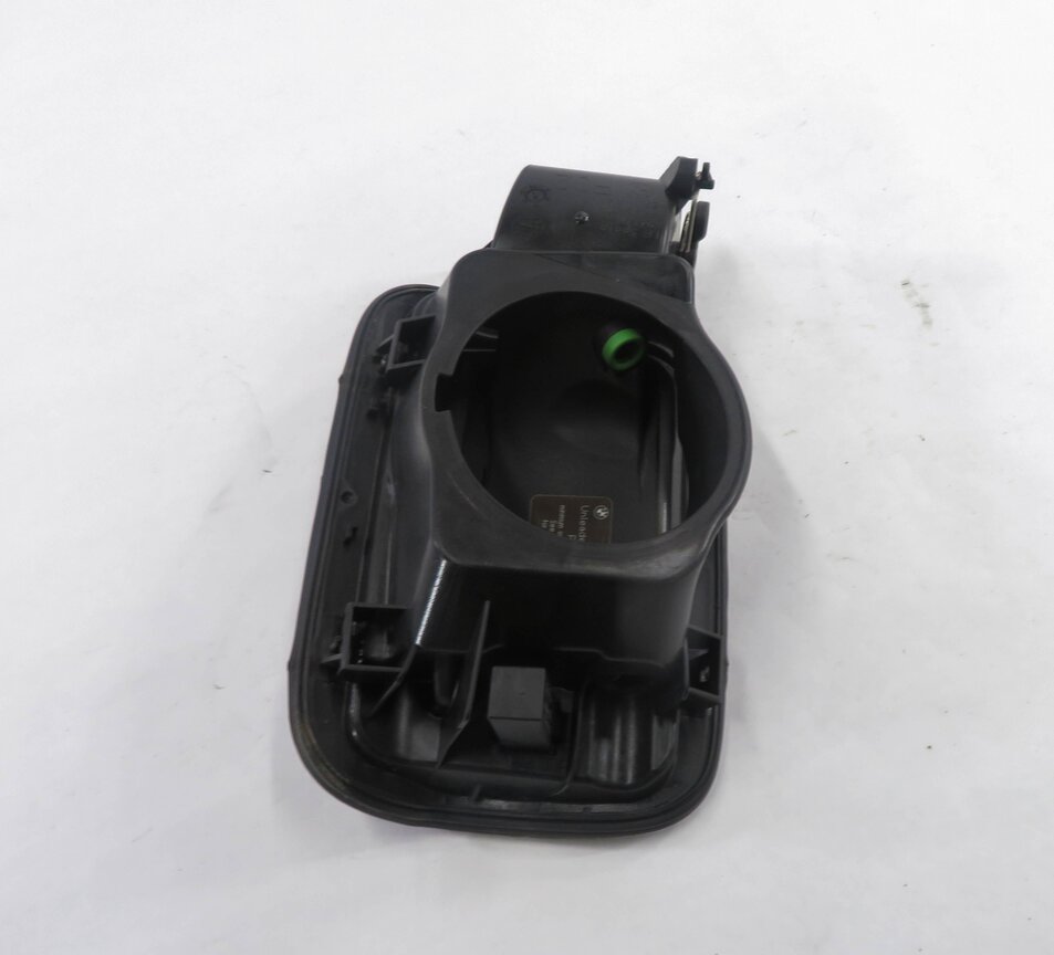 Thumbnail 7: 2011 BMW ACTIVEHYBRID 7 (F04) FUEL TANK DOOR w/ HOUSING (SPACE GRAY A52)