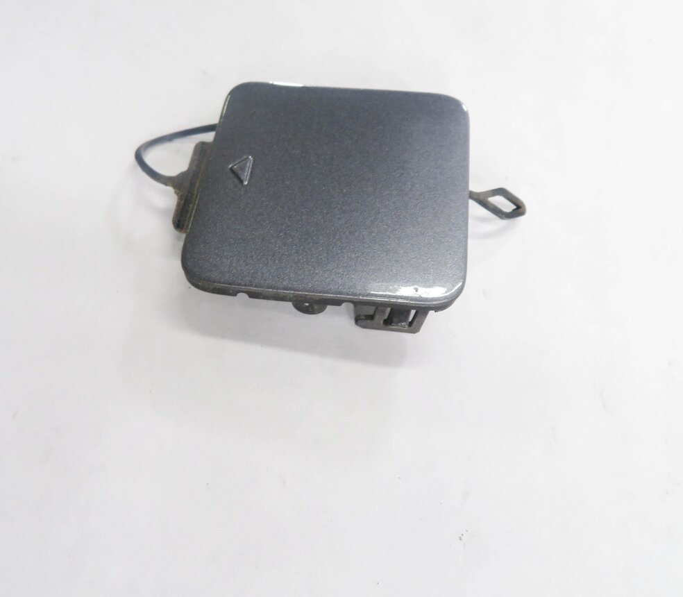 Thumbnail 4: 2011 BMW ACTIVEHYBRID 7 (F04) REAR TOWING EYE TOW HOOK COVER TRIM (SPACE GRAY)