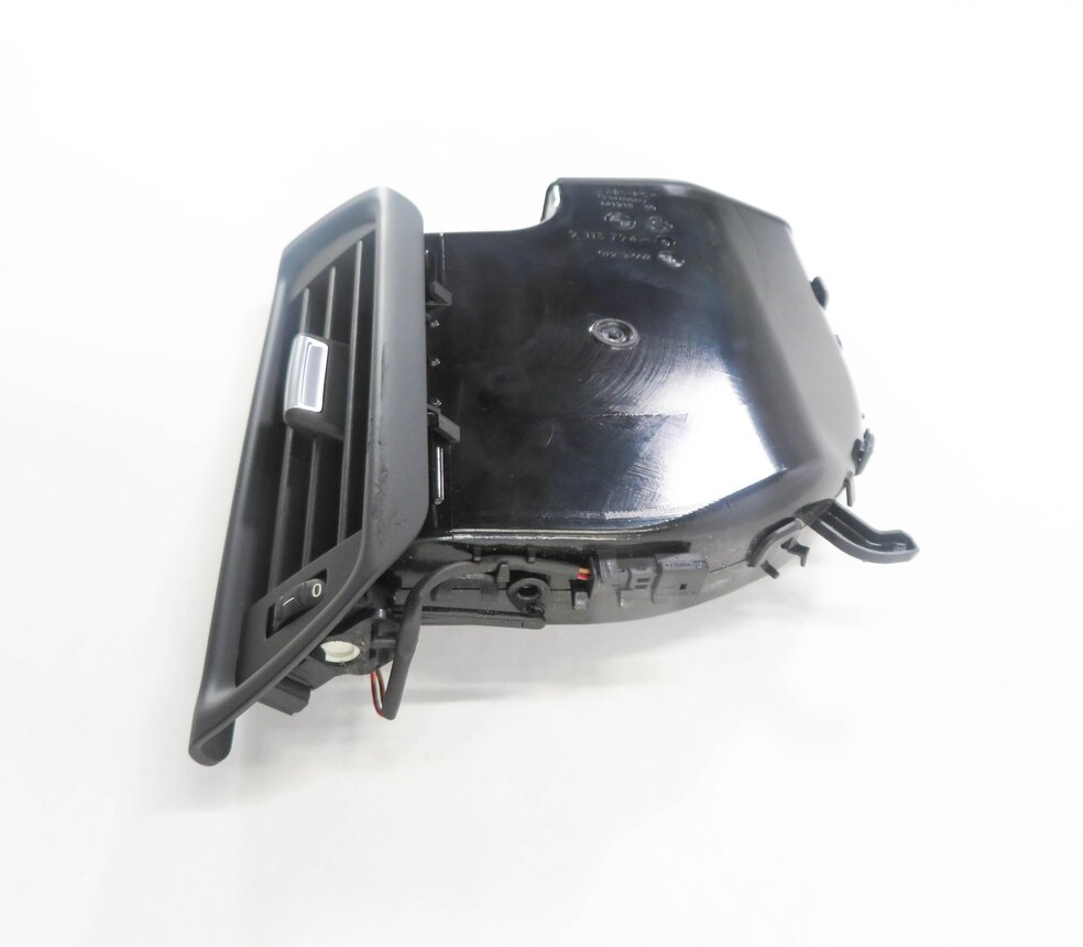Thumbnail 3: 2011 BMW ACTIVEHYBRID 7 (F04) RIGHT REAR PILLAR HEATER A/C AIR VENT