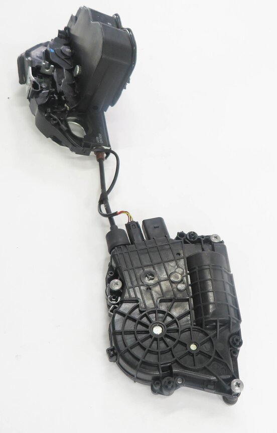 Thumbnail 3: 2011 BMW ACTIVEHYBRID 7 (F04) RIGHT REAR DOOR LOCK LATCH ACTUATOR MOTOR