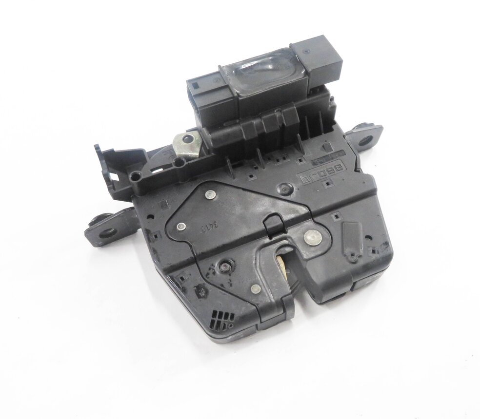 Thumbnail 4: 2011 BMW ACTIVEHYBRID 7 (F04) REAR TRUNK LOCK LATCH ACTUATOR