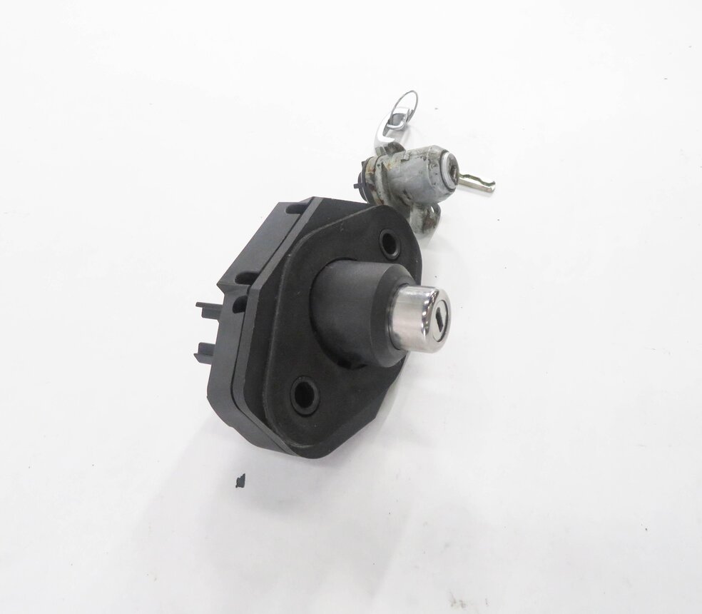 Thumbnail 4: 2011 BMW ACTIVEHYBRID 7 (F04) DRIVER DOOR HANDLE / TRUNK LOCK CYLINDER KEY SET