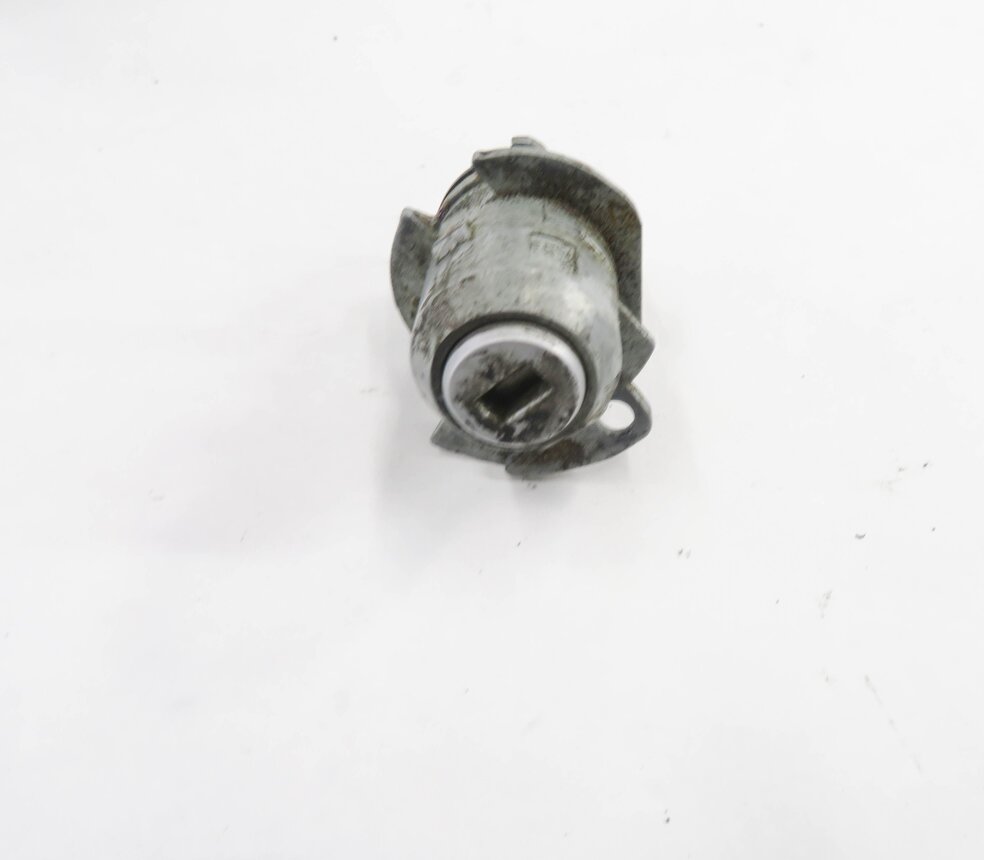 Thumbnail 6: 2011 BMW ACTIVEHYBRID 7 (F04) DRIVER DOOR HANDLE / TRUNK LOCK CYLINDER KEY SET