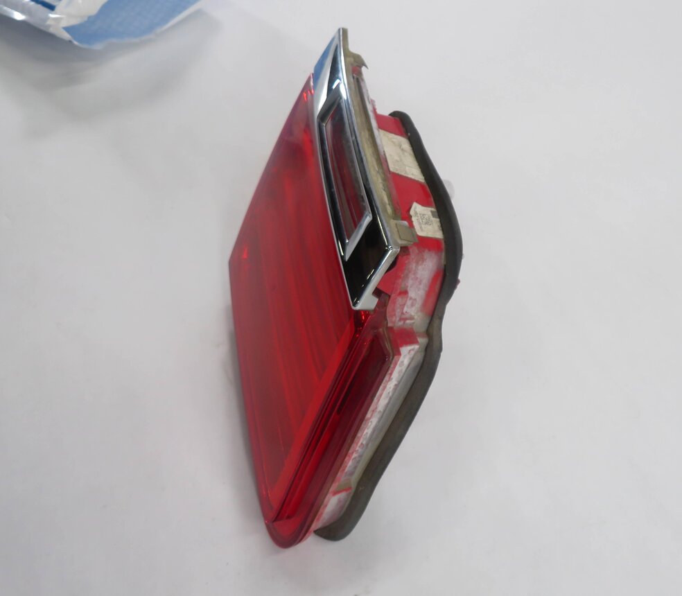 Thumbnail 4: 2009-2012 BMW 740i 750i 760i B7 (F01) LEFT DRIVER TRUNK TAILLIGHT LIGHT LAMP