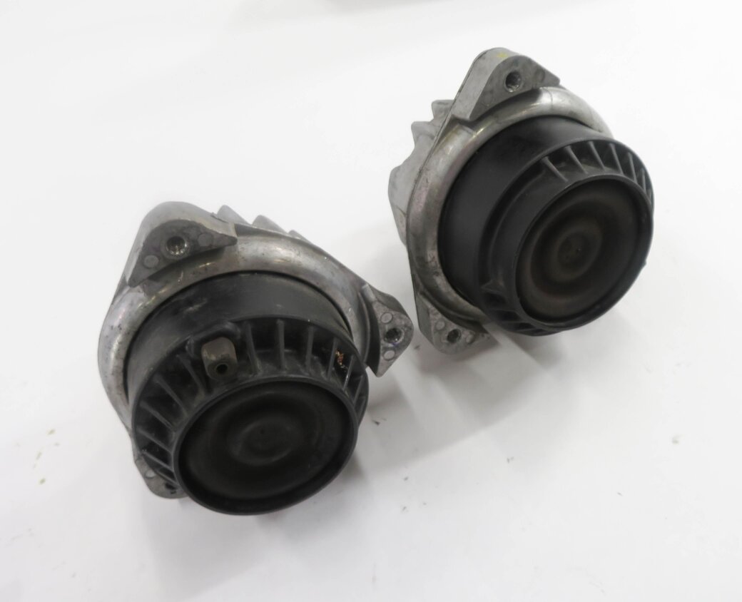 2011 BMW ACTIVEHYBRID 7 (F04) 4.4L N63 ENGINE - LEFT & RIGHT MOTOR MOUNT SET-2