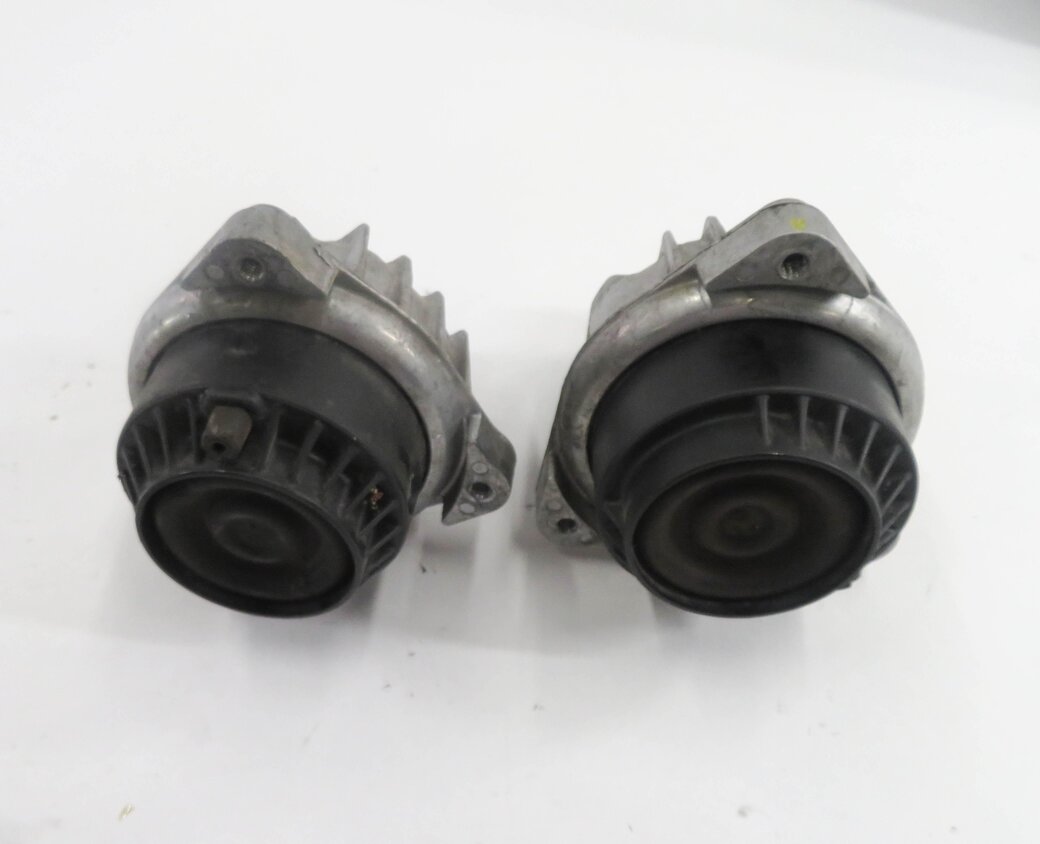 Thumbnail 2: 2011 BMW ACTIVEHYBRID 7 (F04) 4.4L N63 ENGINE - LEFT & RIGHT MOTOR MOUNT SET-2