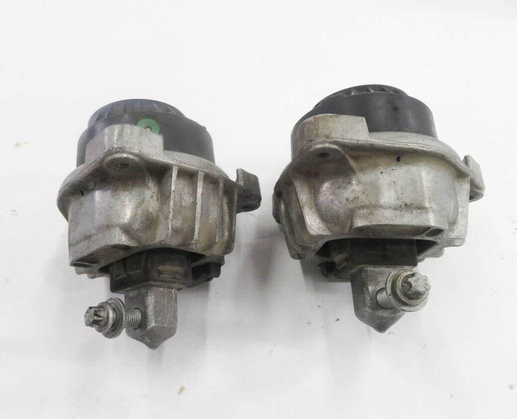 Thumbnail 5: 2011 BMW ACTIVEHYBRID 7 (F04) 4.4L N63 ENGINE - LEFT & RIGHT MOTOR MOUNT SET-2